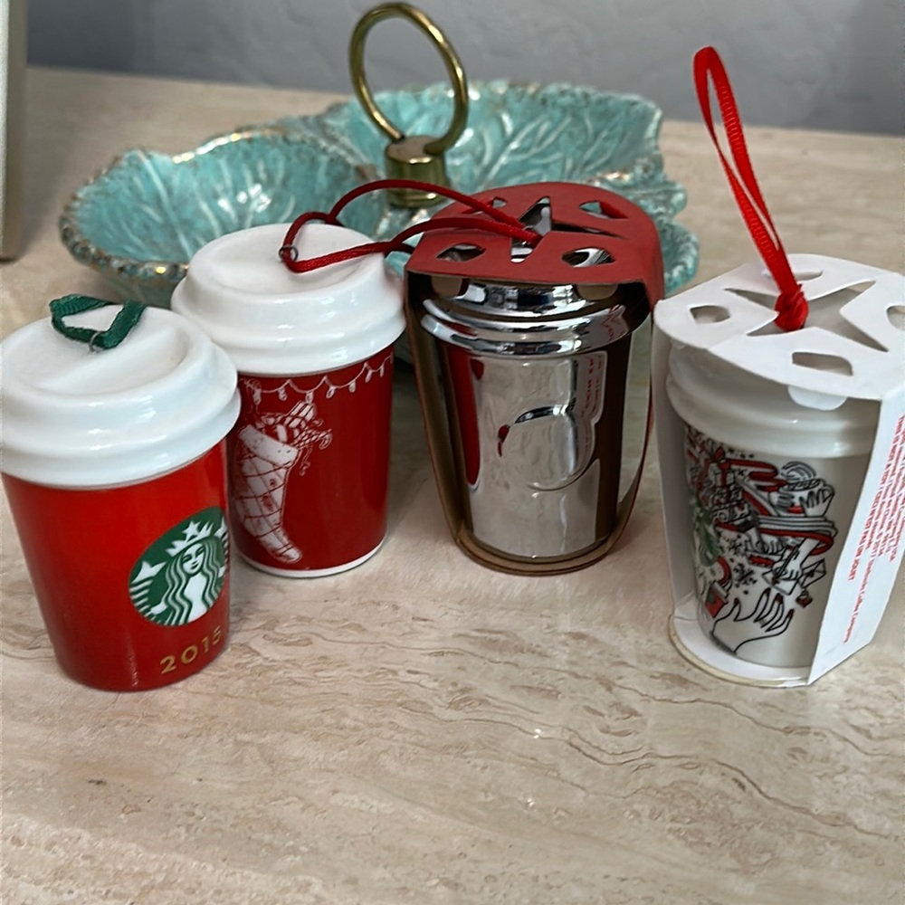 Starbucks limited edition collectible Small Ceramic Holiday Mug Cups (4)